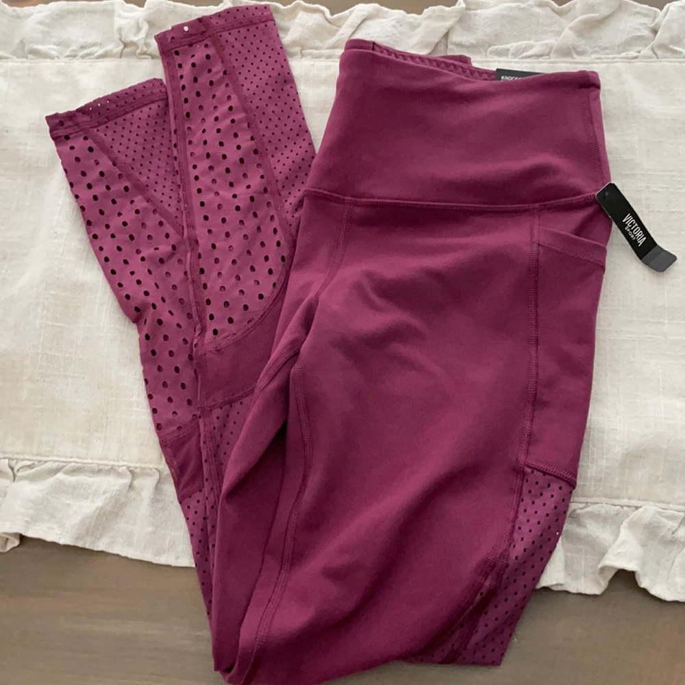 Brand new vs knock out leggings